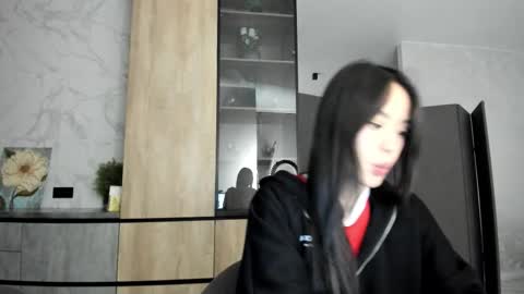 lee_chang online show from 12.18.25