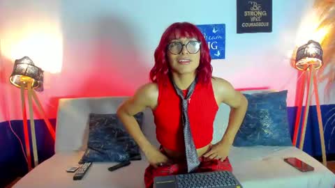 Snapshot of lee_roses chatting on 06.24.26 leeh online show from 06.24.26