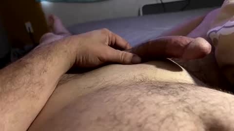 Snapshot of leechleslie18 chatting on 03.25.26 leechleslie18 online show from 03.25.26