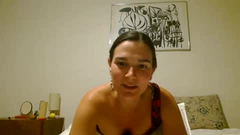 Snapshot of leelaluna chatting on 06.05.26 leela luna online show from 06.05.26