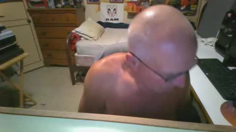 leezamm1132 online show from 04.21.26