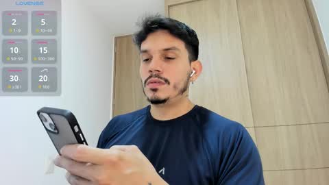 Snapshot of legolas_15 chatting on 11.05.25 Alejandro online show from 11.05.25