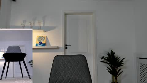 Elle  online show from 12.10.24