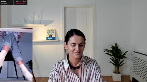 Elle  online show from 01.16.25