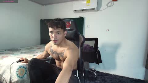  Lei  online show from 01.17.25