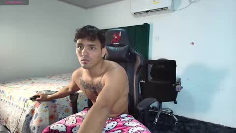  Lei  online show from 02.15.25