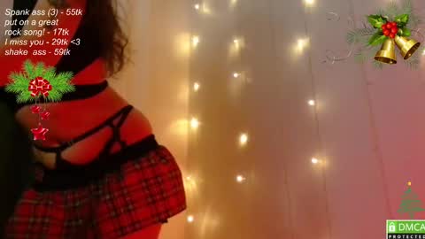 hey Im Leia and I love rock  online show from 12.15.24