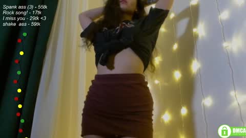 hey Im Leia and I love rock  online show from 02.15.25