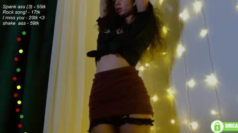 hey Im Leia and I love rock  online show from 02.22.25