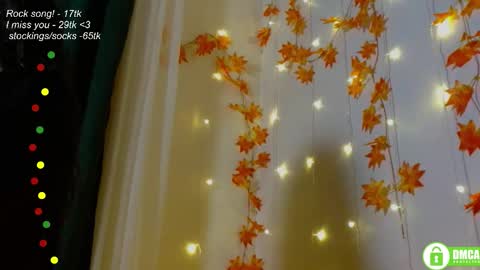 hey Im Leia and I love rock  online show from 10.11.25