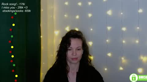 hey Im Leia and I love rock  online show from 04.12.26