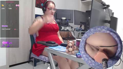 LeidyDi223 online show from 12.13.25