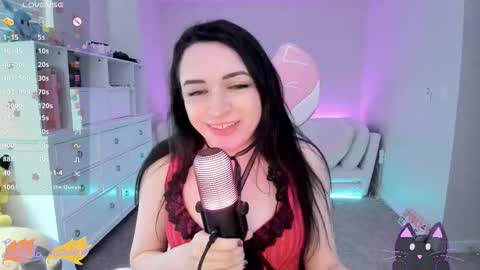 Leighla online show from 10.13.25