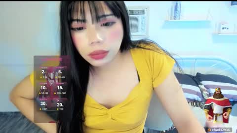 Snapshot of leighottie chatting on 04.25.26 leighottie online show from 04.25.26