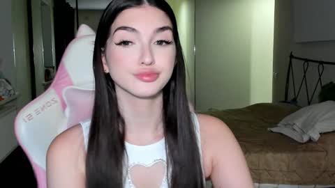 Leila online show from 12.03.24