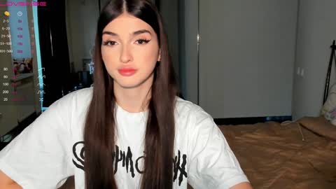 Leila online show from 12.06.24