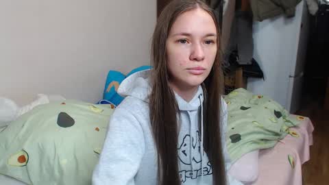 leila_bambi online show from 01.15.25