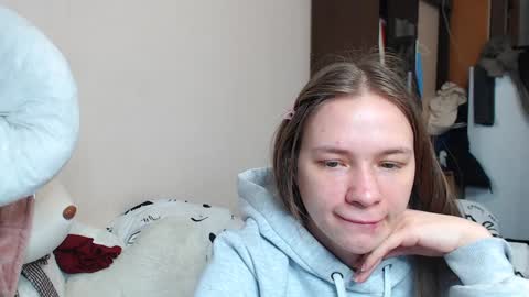 leila_bambi_ online show from 12.24.24