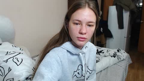 leila_bambi_ online show from 12.25.24