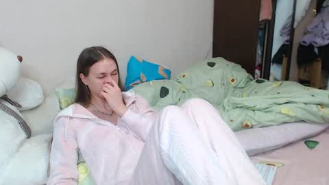 leila_bambi_ online show from 01.22.25