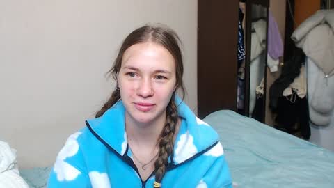 leila_bambi_ online show from 02.05.25