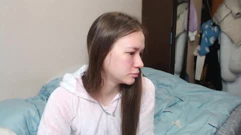 leila_bambi_ online show from 02.12.25