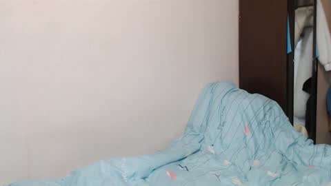 leila_bambi_ online show from 02.20.25