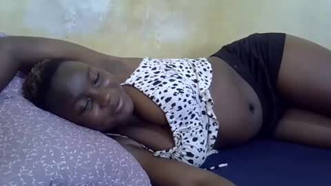 leilah_cute19 online show from 03.16.26