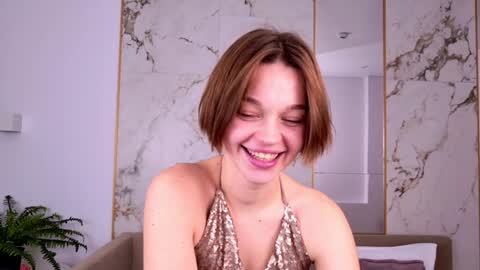 Snapshot of leilalawson chatting on 12.30.24 LeilaLawson online show from 12.30.24