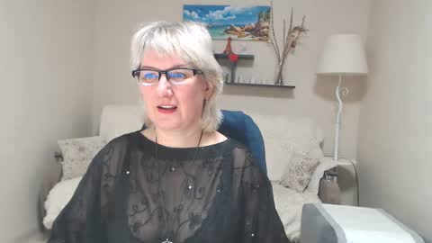 Leila Kinky online show from 02.14.25