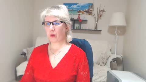 Leila Kinky online show from 02.18.25