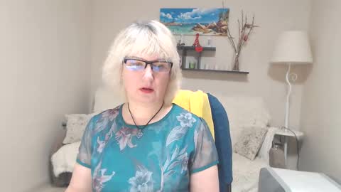 Leila Kinky online show from 03.12.25