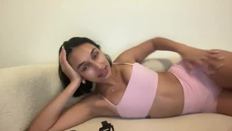 Leilani online show from 04.01.26