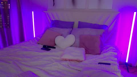 Leila online show from 09.14.25