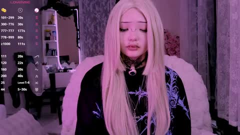 Snapshot of lein_bone chatting on 04.09.26 Lein online show from 04.09.26