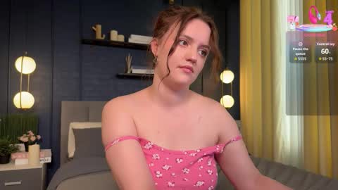 Snapshot of lela_ryan chatting on 10.02.25 Lela online show from 10.02.25