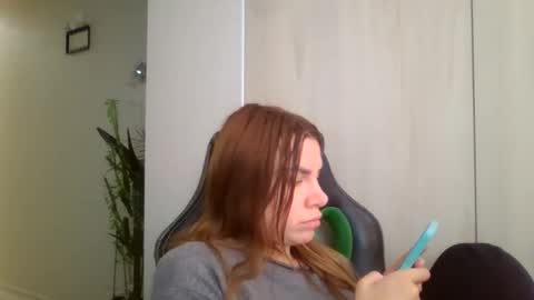 Snapshot of lena6122000 chatting on 09.30.25 lena6122000 online show from 09.30.25