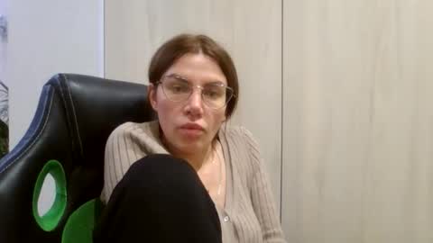 Snapshot of lena6122000 chatting on 10.26.25 lena6122000 online show from 10.26.25