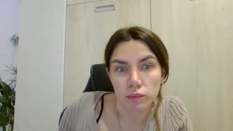 Snapshot of lena6122000 chatting on 11.25.25 lena6122000 online show from 11.25.25