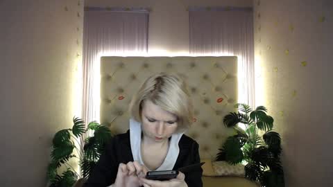 Lena online show from 12.28.24