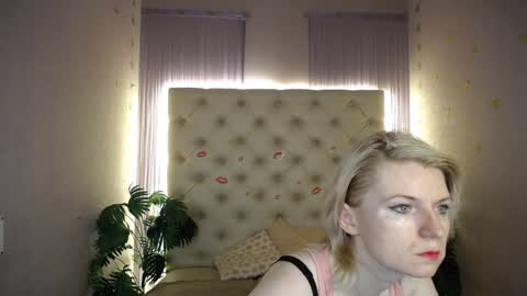 Lena online show from 12.30.24