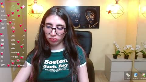 Snapshot of lena_roses chatting on 01.11.25 Lena online show from 01.11.25