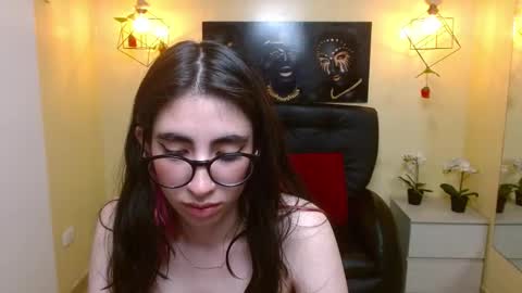 Snapshot of lena_roses chatting on 02.28.25 Lena online show from 02.28.25