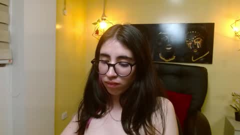 Snapshot of lena_roses chatting on 03.04.25 Lena online show from 03.04.25