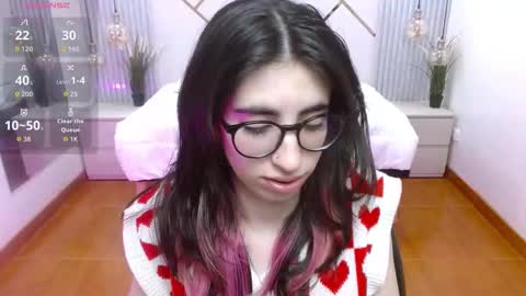 Snapshot of lena_roses chatting on 09.26.25 Lena online show from 09.26.25