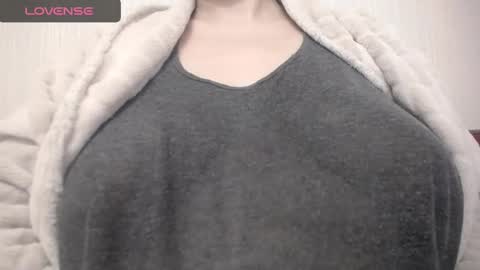 Snapshot of lenagolden chatting on 01.31.25 lenagolden online show from 01.31.25