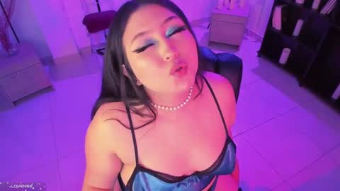 Lenna Kang online show from 01.26.25