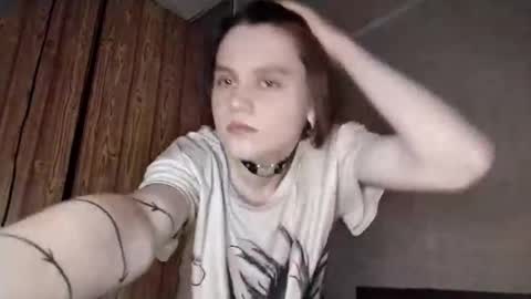 Snapshot of lenitajanos chatting on 12.04.25 Aino online show from 12.04.25