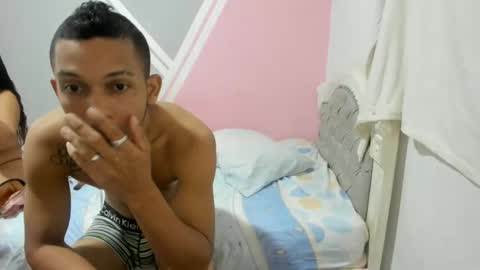 Snapshot of lenuam_and_tiffany chatting on 12.19.24 lenuam_and_tiffany online show from 12.19.24