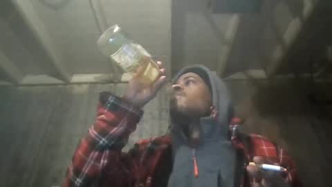 Snapshot of leo199984 chatting on 02.05.25 leo199984 online show from 02.05.25